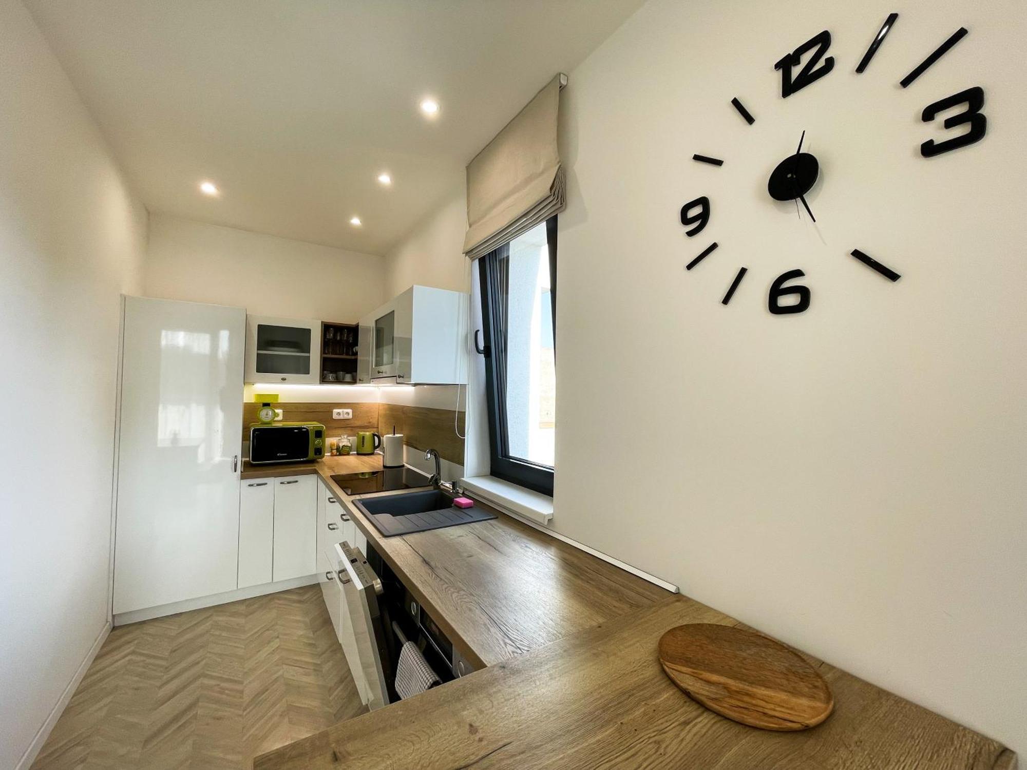 Luxury City Retreat With Terrace Kosice Exterior photo